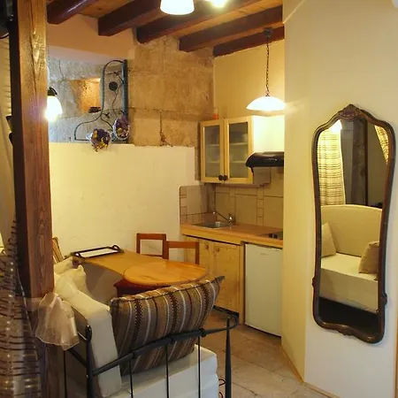 Cecilia Apartament *