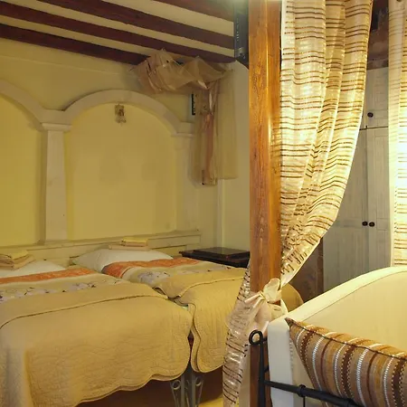 Cecilia Apartment